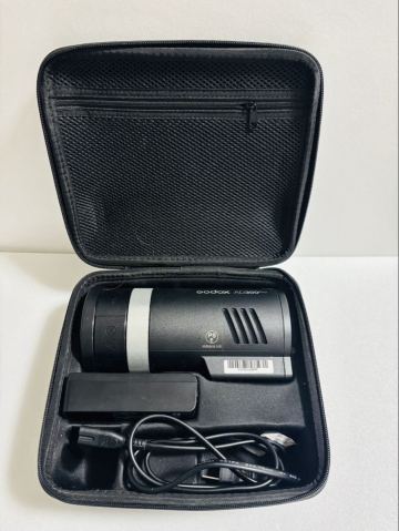10 GODOX AD300 PRO ストロボ カメラ周辺機器 中古品 現状品 動作未確認為ジャンク品扱い