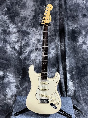 【G】Fender American Professional Stratocaster Rosewood Fingerboard Olympic White 2020 アメリカンプロフェッショナル 3333022 D0616
