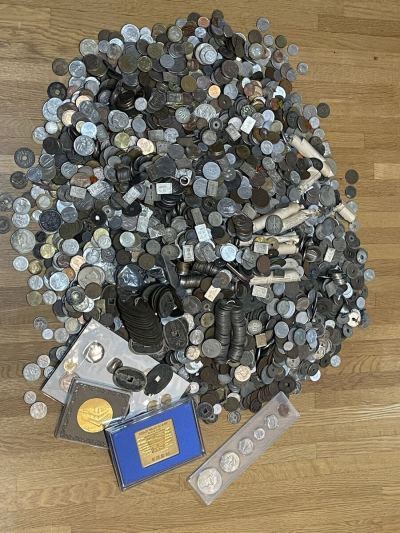 古銭・外国コイン・穴銭・記念メダル等 大量まとめ 約22kg 現状渡し 未選別 コレクション整理品
