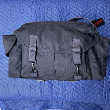 DOMKE ドンケ J-2 バリスティックナイロン カメラバッグ ジャーナリストモデル DOMKE ブラック ショルダーバッグ