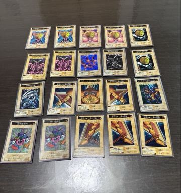 遊戯王カード バンダイ版 カードダス 初代 BANDAI トレーディングカード 当時もの　約320枚＋KONAMI 5枚