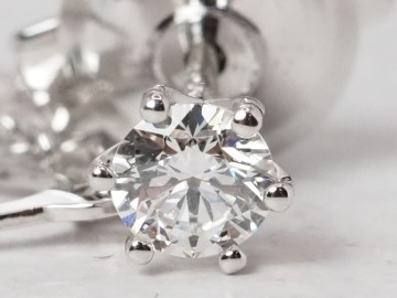 【10195A】鑑定書＋ソー付 K18WG 天然ダイヤモンド E/SI-2/3EX/0.309ct/2.29g ネクタイピン