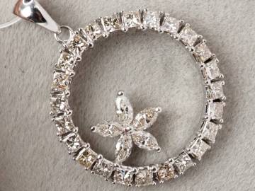 【10207B】K18WG 天然ダイヤモンド 1.62ct/3.34g ペンダントトップ