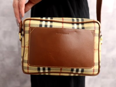 ●超美品●BURBERRY バーバリー●ノバチェック●ロゴ型押し●PVC カーフ レザー●ショルダー バッグ●ベージュ ブラウン●G金具●Js68556