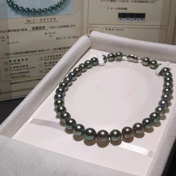 【オーロラピーコック 11-13.5mm 真珠科学研究所】黒蝶真珠 46cm 鑑別書 ネックレス アクセサリー SILVER pearl パール クロチョウ