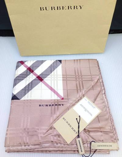 BURBERRY■バーバリー ITLPMSPA12FIN スクエアスカーフ 大判ハンカチ◆未使用品(ケースのみ開封) Burberry
