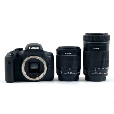 【1円】 キヤノン Canon EOS Kiss X8i ダブルズームキット デジタル 一眼レフカメラ 【中古】
