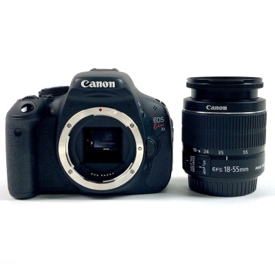 【1円】 キヤノン Canon EOS Kiss X5 EF-S 18-55 IS II レンズキット デジタル 一眼レフカメラ 【中古】