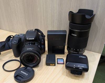Canon EOS Kiss X9 ダブルレンズ付き