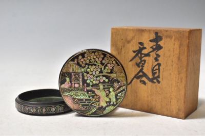 【英】B22 時代 螺鈿香合 中国美術 日本 漆芸 漆器 青貝 蓋物 香道具 盒子 骨董品 美術品 古美術 時代品 古玩 tr