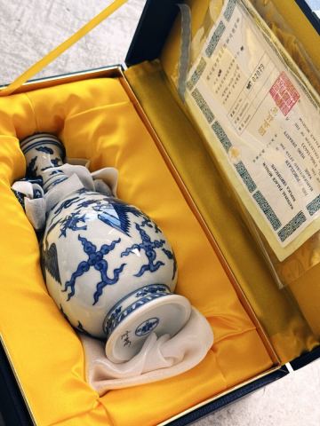 貴重品 青花 染付 花入 箱付 故宮 検 煎茶道具 暁芳窯 曉芳窯 暁芳 曉芳 粉彩 鈞窯 青磁 花入 花生 花器 小鉢 酒器 お猪口 茶碗 茶杯 盃 杯