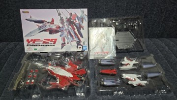 バンダイ 魂ウェブ 劇場版マクロスF サヨナラノツバサ DX超合金 YF-29 デュランダルバルキリー(早乙女アルト機)フルセットパック(1534-930)