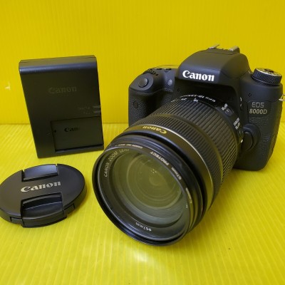 諏YA134 Canon EOS 8000D EF-S 18-135mm 1:3.5-5.6 IS STM デジタル一眼レフカメラ キャノン 動作品 中古品