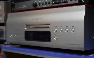 DENON（元箱緩衝材 健在）SACD プレーヤー【 DCD-SX1 】DSD対応USB-DAC搭載・確認メンテ済み・確りと動作中 / 良品 (未使用リモコン付）