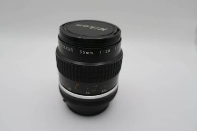 Nikon　カメラレンズ　管理番号２４　Micro-NIKKOR　55mm　F/2.8