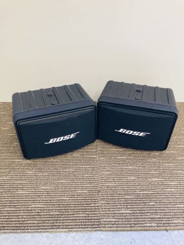 &infin; BOSE 111AD ボーズ コンパクトスピーカーシステム スピーカー オーディオ機器 音響機器 セット コード類無し 通電未確認