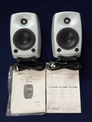 GENELEC ジェネレック 8030A　シルバー　2本ペア　中古品