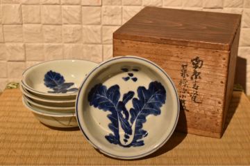 【GE】M51【コレクター所蔵品】時代 古染付皿5客/中国美術 中国古玩 青花 銘々皿 骨董品 時代品 美術品 古美術品 sh