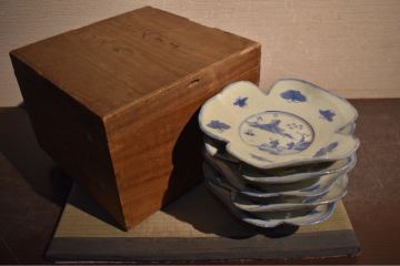 【GE】M79【コレクター所蔵品】時代 染付葉形向付5客/中国美術 中国古玩 青花 銘々皿 骨董品 時代品 美術品 古美術品 ba