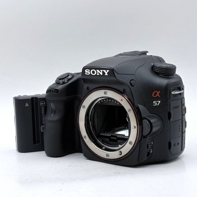 1円～/SONY/ソニー/&alpha;57/SLT-A57/ボディ/デジタルカメラ/一眼レフ/シャッターOK/通電確認済/ジャンク/X025