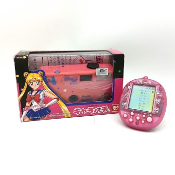 【K-37】通電確認有　マメゲームで発見!!たまごっち/キャラパチ 美少女戦士セーラームーンS　2品まとめ　BANDAI　トイカメラ　ピンク　箱付
