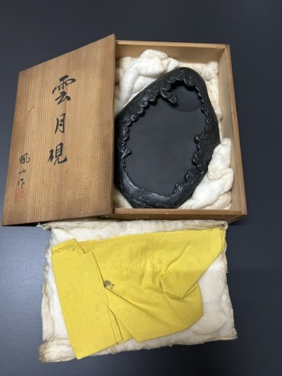 書道家旧蔵■雲月硯　鳳山作　硯本体5.6kg 約30cm&times;約20cm　（検：唐物 古玩 古硯 美術品 文房 古墨 硯台 老坑硯 端渓硯 名倉鳳山）