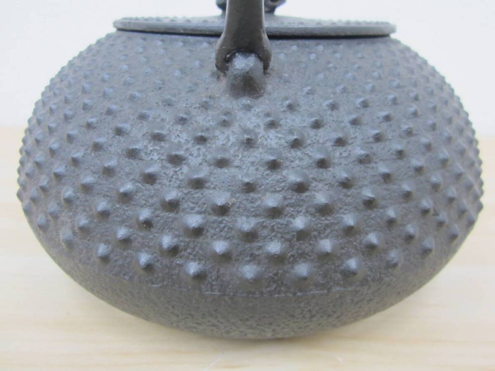 未使用保管品 記念品 南部鉄瓶 鉄瓶 斉峰 霰 アラレ 伝統工芸品 激安1円スタート