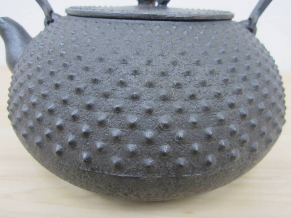 未使用保管品 記念品 南部鉄瓶 鉄瓶 斉峰 霰 アラレ 伝統工芸品 激安1円スタート