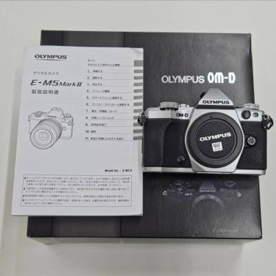 オリンパス OLYMPUS OM-D E-M5 MarkⅡデジカメ ボディーのみ 説明書 外箱付 ジャンク 動作未確認 デジタルカメラ E-M5 Ⅱ #52975