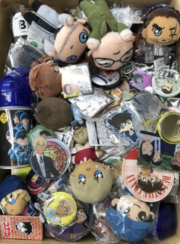 名探偵コナン グッズ まとめ売り 缶バッジ ぬいぐるみ フィギュア キーホルダー アクスタ カード ラバスト 他 多数 260601SK920209