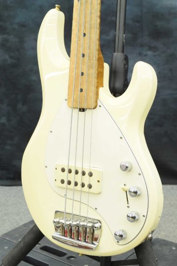 【J】MUSIC MAN Stingray 5 エレキベース ミュージックマン 3215677