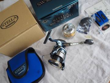 ♪♪超美品　シマノ　01　ステラ　SW　5000PG　替えスプール付き　日本製♪♪