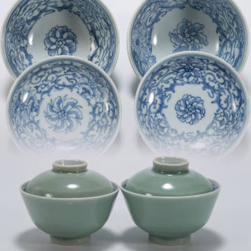 BR3117 中国美術 青磁 内染付 青華 花卉文蓋茶碗 煎茶碗 煎茶道具 唐物 在銘 高8.3cm 径9.8cm
