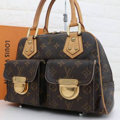 LOUIS VUITTON ルイヴィトン モノグラム マンハッタン PM M40026 ハンドバッグ レザー PVC 肩掛け LV ブラウン 茶色 レディース メンズ 