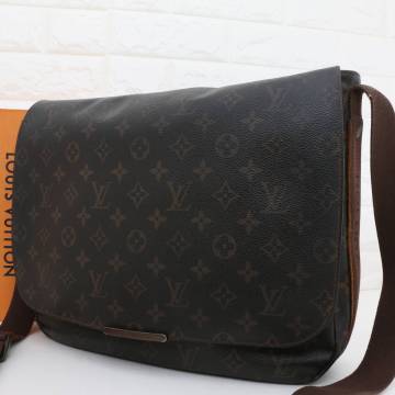 LOUIS VUITTON ルイヴィトン モノグラム メッセンジャー MM ボブール M97038 ショルダーバッグ メンズ レディース ブラウン 茶色 斜め掛け