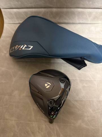 ラウンド１回使用 日本仕様 QI4D ドライバーヘッド 10.5度 core コアモデル テーラーメイド 