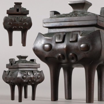 中国 古玩 古銅 銅製 重厚 四方 獣面 饕餮紋 双耳 四足 香炉 四足炉 / 中国美術 香道具 香爐 擺件 中國 唐物 時代物 骨董品 / 高さ16,3cm