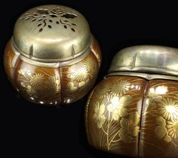 【ASAHI】時代蒔絵 本金梨地 秋草金蒔絵 阿古陀香炉 銅桐透かし火屋・梨地秋草蒔絵火取香炉・香爐 江戸時代 J63.lg