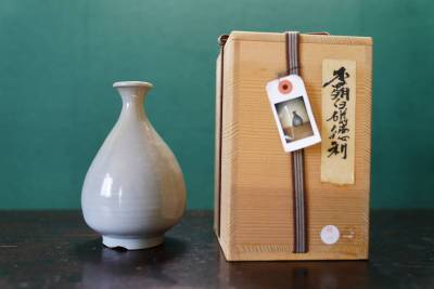 姿の良い李朝白磁徳利【古美術 田代 購入品（完品）】