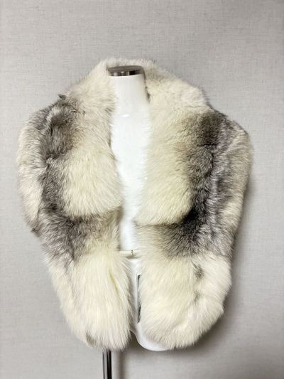 ■プラチナフォックス■大判ショール■27cmｘ138cm■新品時下げ札付き■SAGAシルバー■
