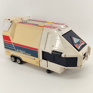 ※ジャンク　バンダイ　超新星フラッシュマン　DXフラッシュタイタン トレーラー部分のみ　BANDAI 1986 当時物　MADE IN JAPAN 日本製