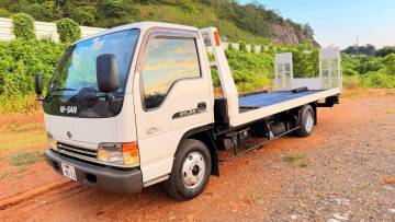 平成12年式. 日産 アトラス ,積載車, 3トン, NOX.PM適合,APR72PV, 6速、,11万㌔km、ラジコン、ウインチ、ETC,検令和9年5月まで,