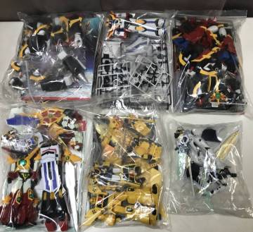 S　ロボ系プラモデル　6個　その他いろいろまとめ　組み立て済み　ジャンク品　