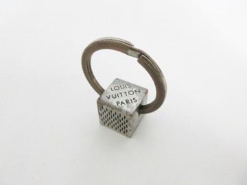 LOUIS VUITTON ルイヴィトン ダミエ キューブ キーリング M67920 キーホルダー チャーム 