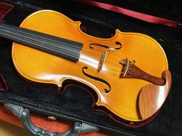 美品　Schon Welleton Freiburg Anno 2018 ドイツ製　4/4 バイオリン 弓、肩当て付き