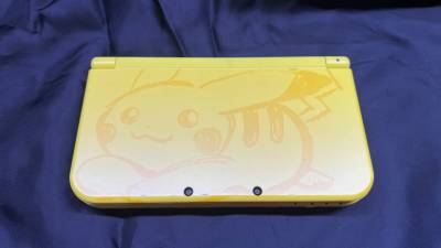 Nintendo New 3DS LL ピカチュウ イエロー 本体のみ ジャンク品 