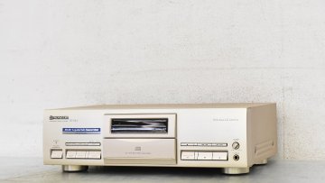 【 G 】2068 PIONEER PD-HL3 CDデッキ パイオニア 3384452