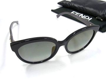 1円 ■美品■ FENDI フェンディFF 0268/F/S サングラス 眼鏡 めがね レディース メンズ ブラック系 FT7105