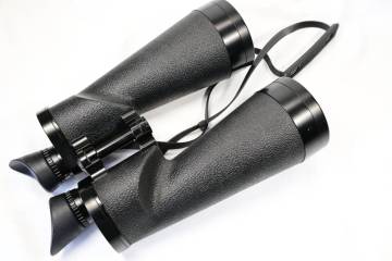 ニコン15x７０IF中古品