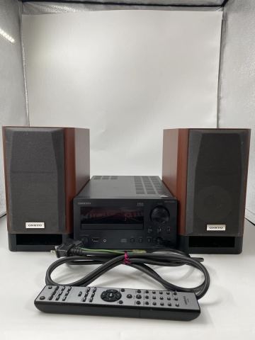 U78 ONKYO オンキョー CR-N765 オーディオ機器 ミニコンポ 現状品